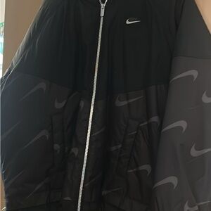 Nike Men's Black and Gray Windbreaker